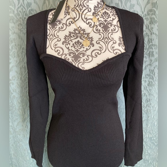 LUCY PARIS | NWT Long Sleeve Sweetheart Neckline Bodycon Dress - Picture 4 of 10